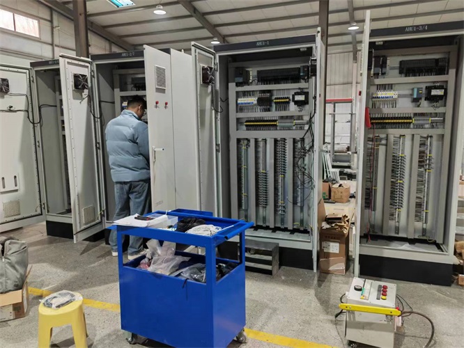 高品質(zhì)的仿威圖機(jī)柜使用期間注意什么？